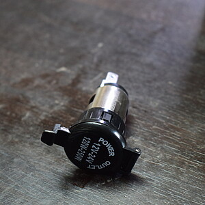 Priza bricheta universala 12/24v